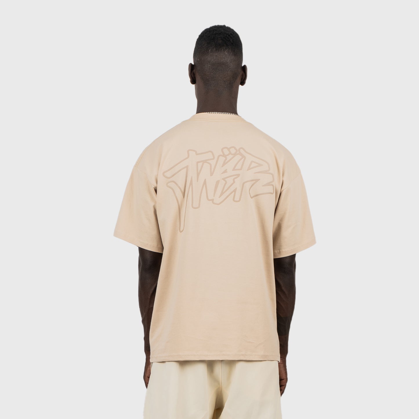 CLOSER-BEIGE TEE