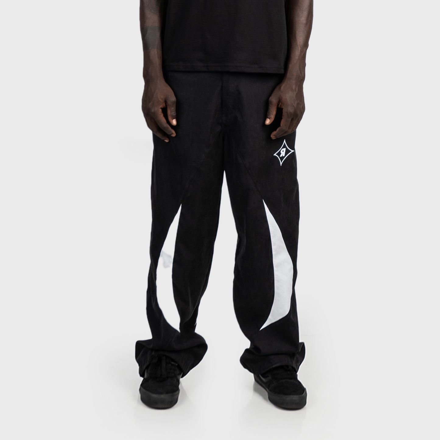 CELAND BLACK BAGGY PANTS