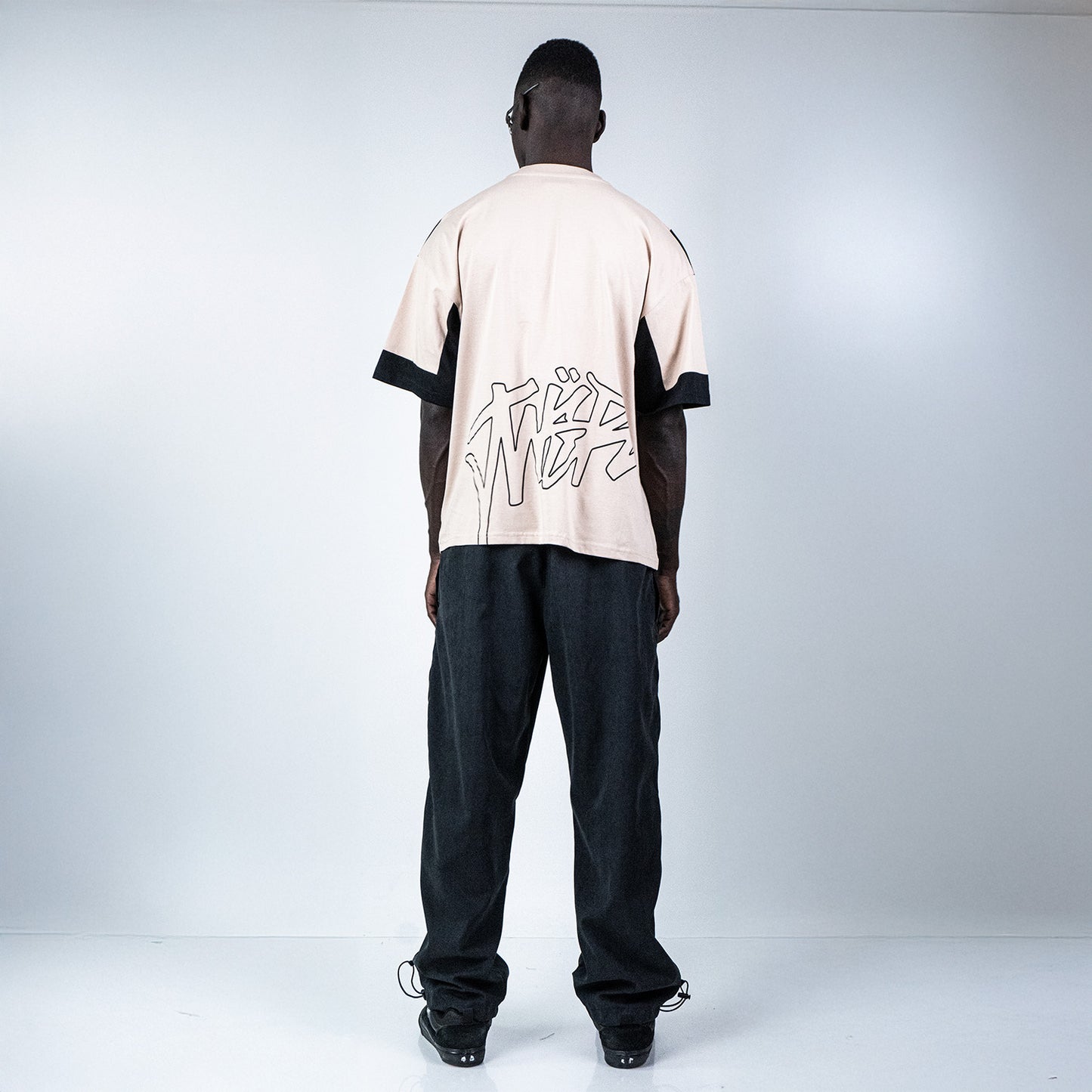 THANIS – BOXY FIT TEE