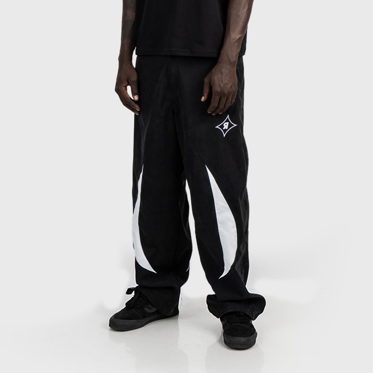 CELAND BLACK BAGGY PANTS