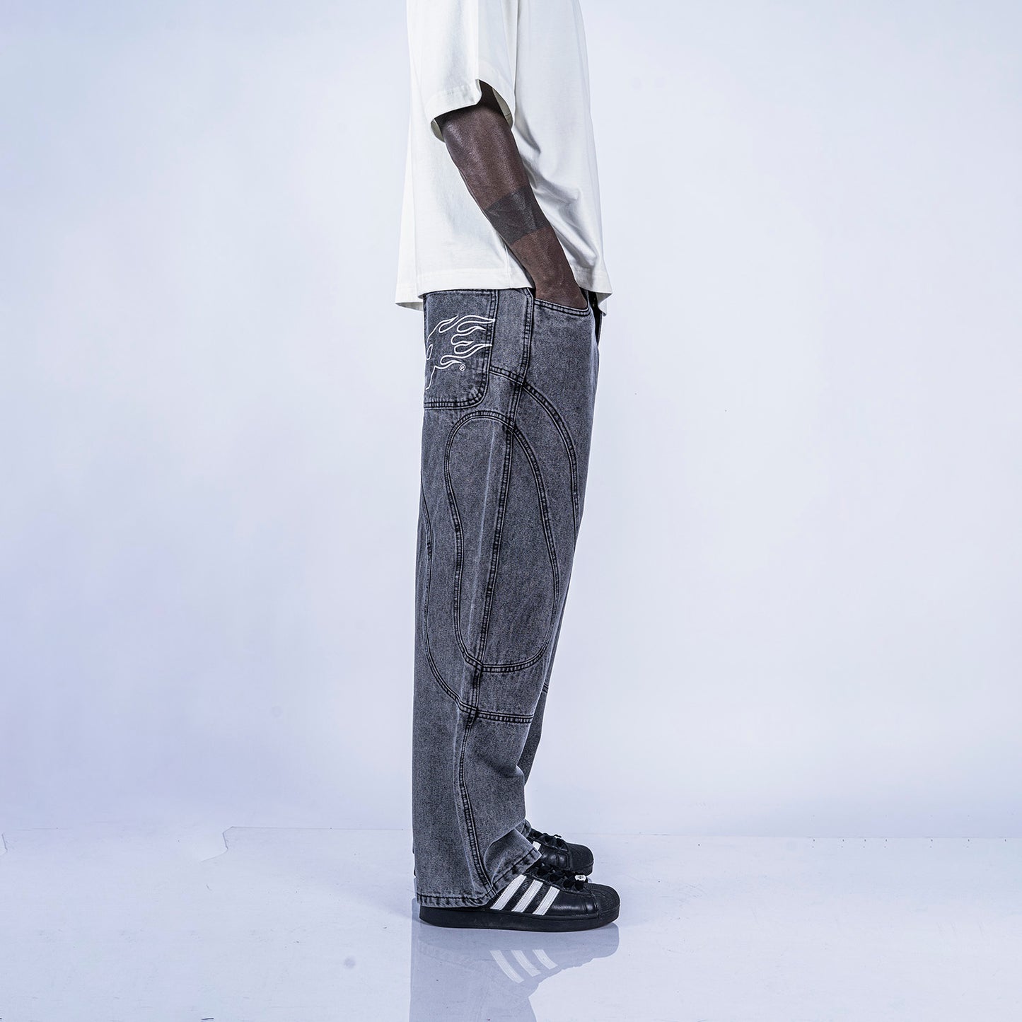 PANTALÓN DENIM DOOES | GRIS