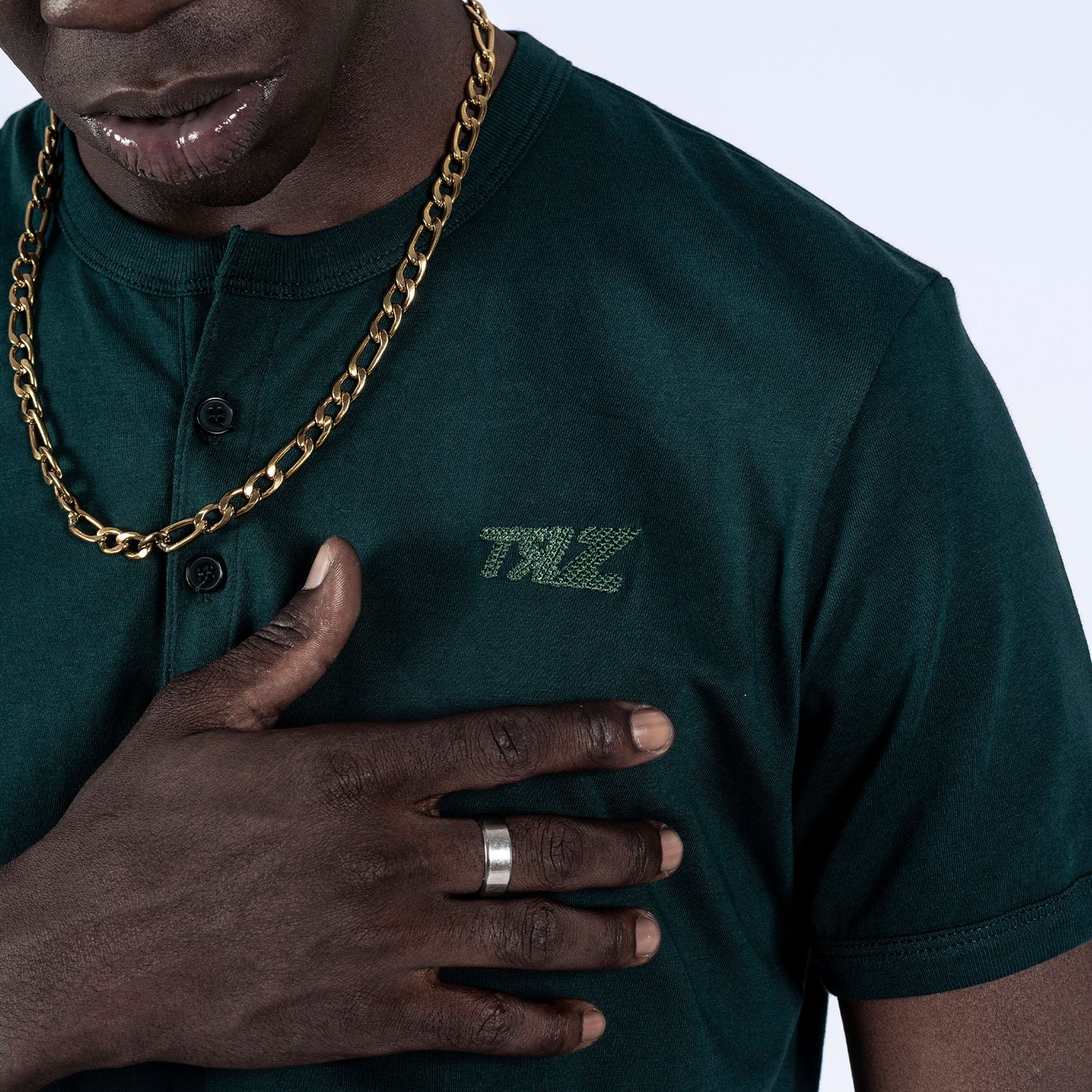 BABY TEE METAZ | VERDE