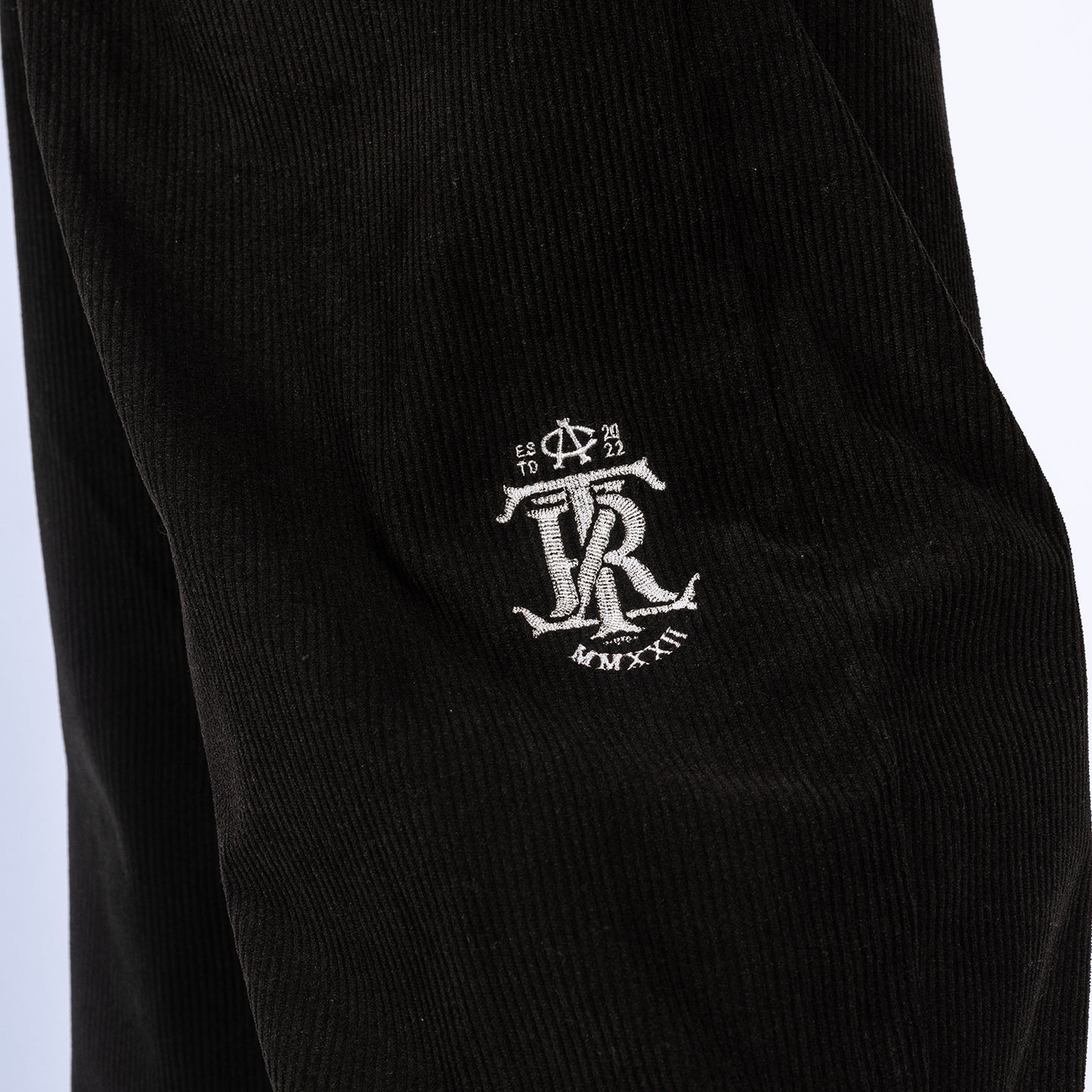 PANTALÓN CORDUROY PLIZZ | NEGRO