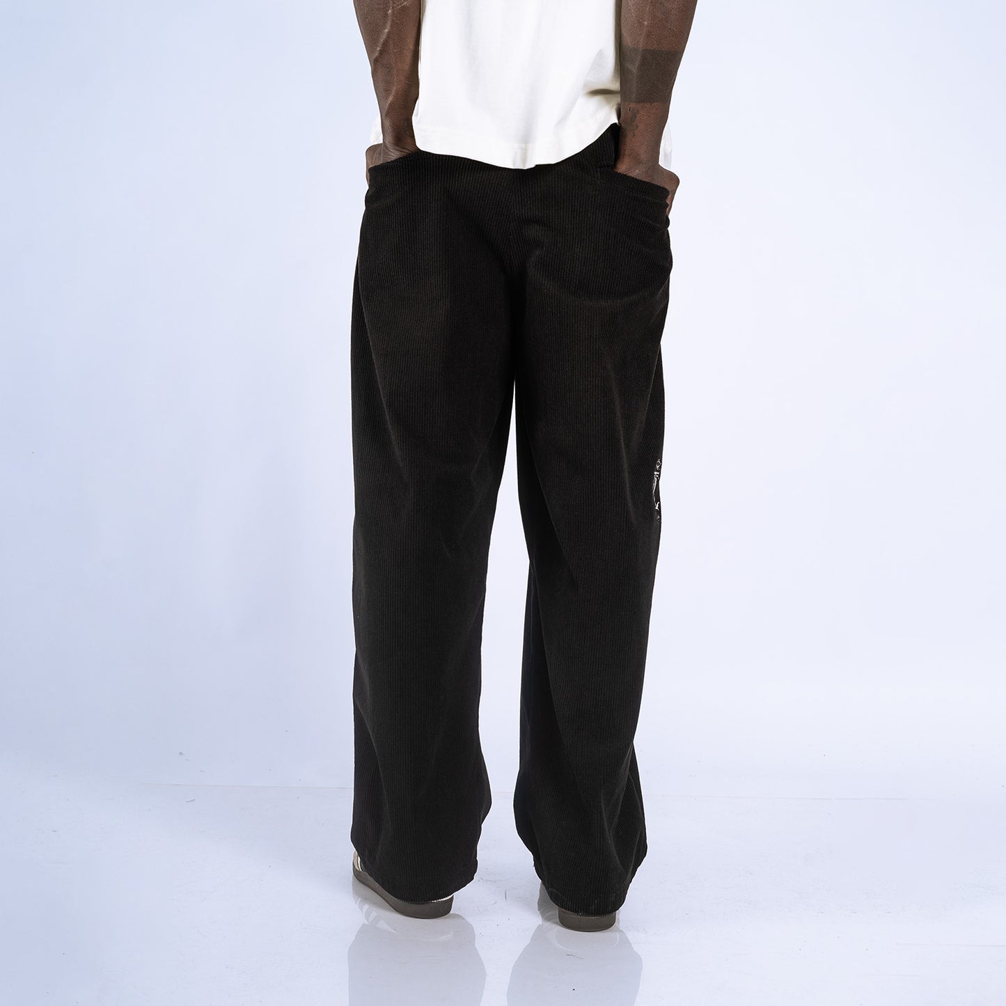 PANTALÓN CORDUROY PLIZZ | NEGRO