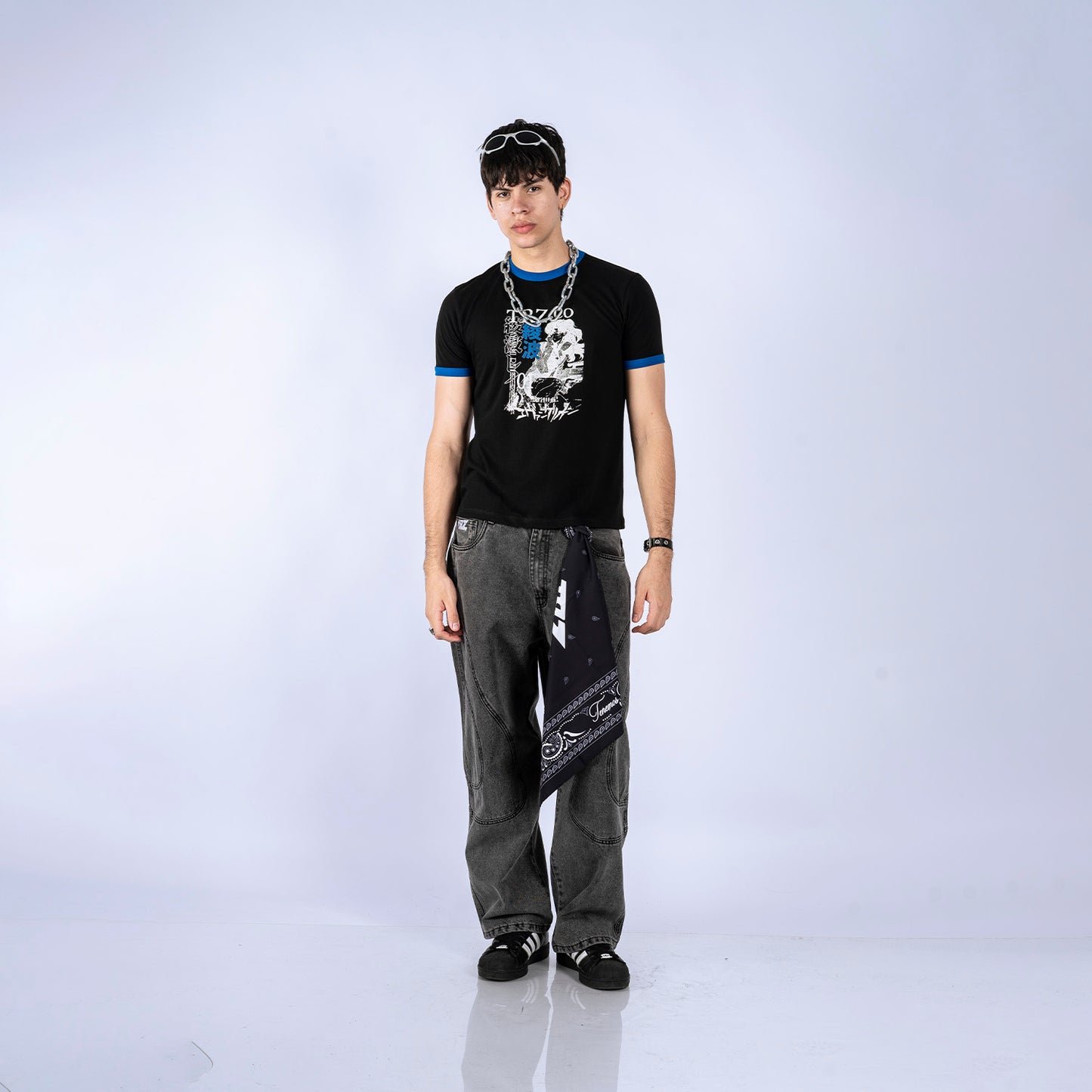 BABY TEE LIZAZO | NEGRO