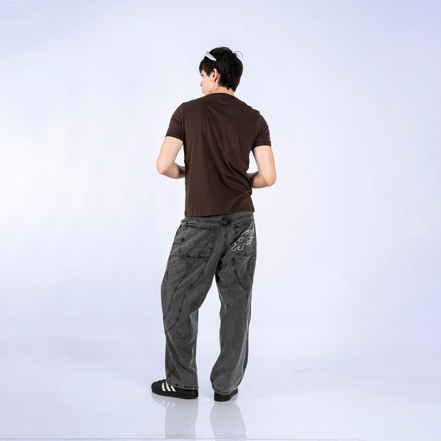 BABY TEE GREG | MARRÓN